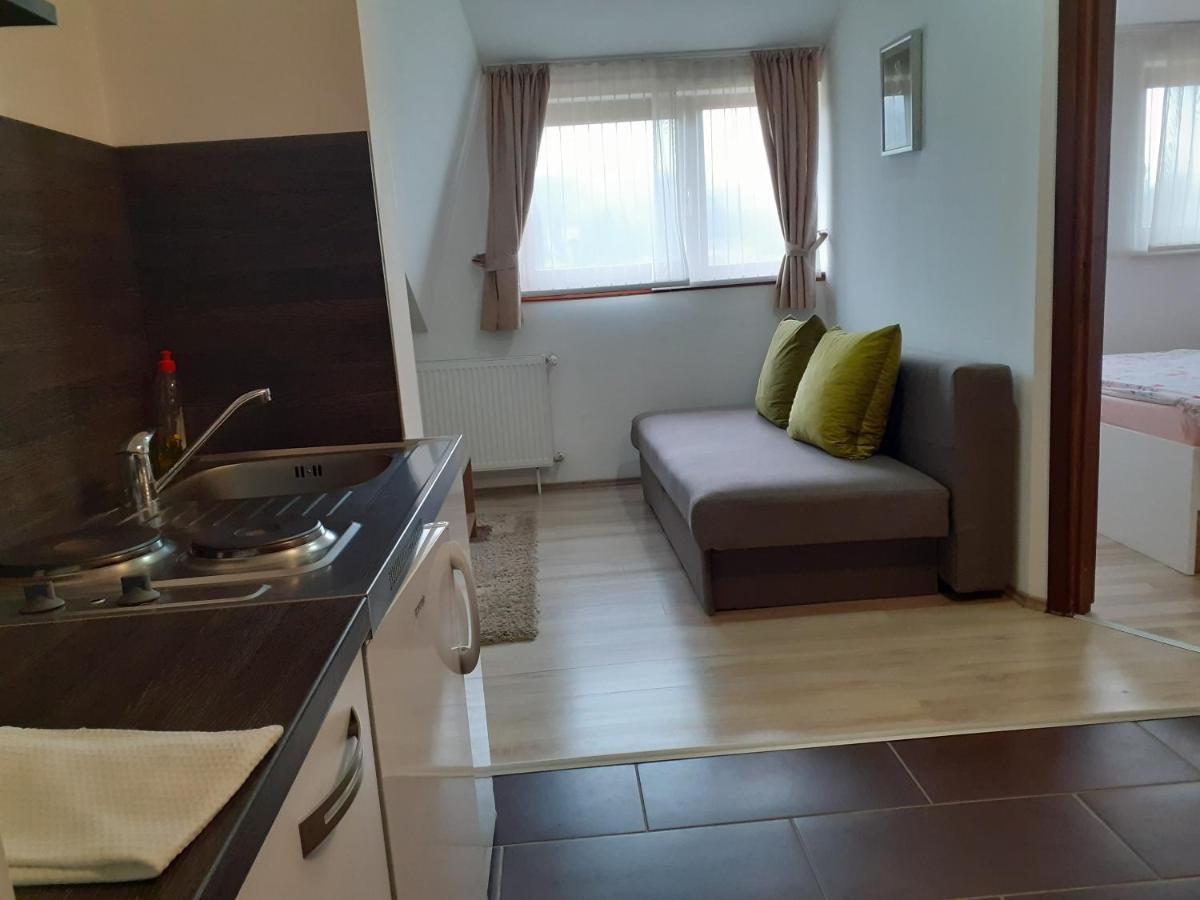 House Josipa Hotel Раковица Екстериор снимка