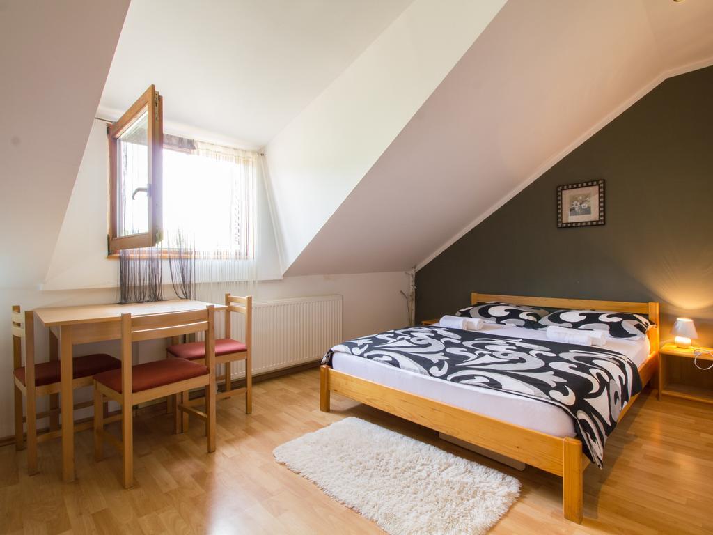 House Josipa Hotel Раковица Екстериор снимка